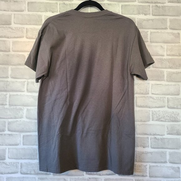 One Piece Mens T Shirt Chibi Strawhat Crew Under Skull Logo Small NWT - Picture 4 of 7